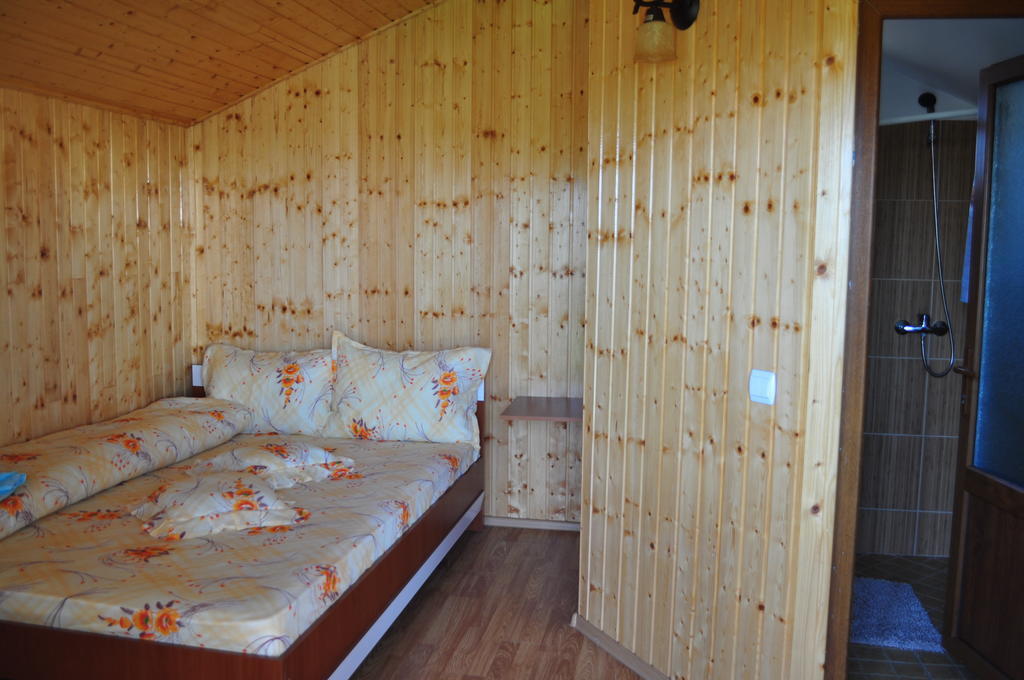 Pensiunea Mahmudia Zimmer foto