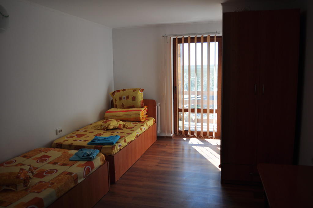 Pensiunea Mahmudia Zimmer foto