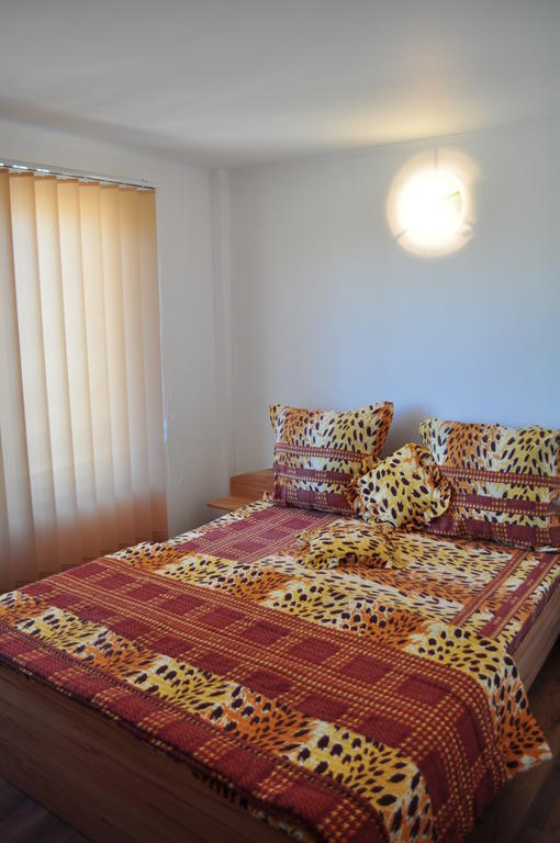 Pensiunea Mahmudia Zimmer foto